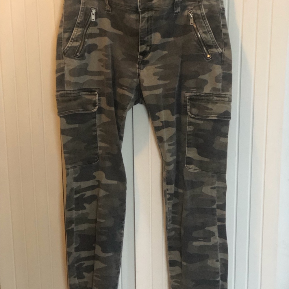 Mavi camo jeans. Size 29.